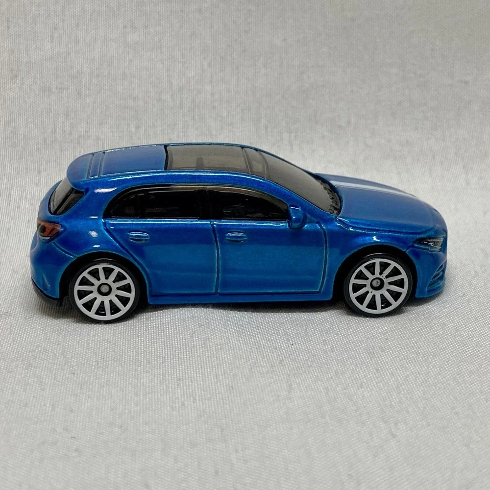 Hot Wheels 2019 Mercedes Benz A-Class HW Hatchbacks Blue 1:64 Die-cast Loose Car
